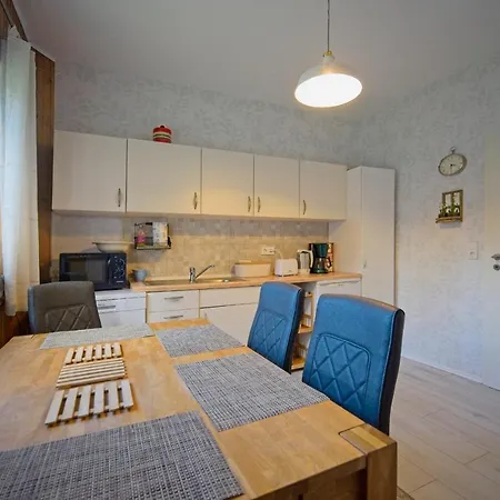 Leni Apartment *